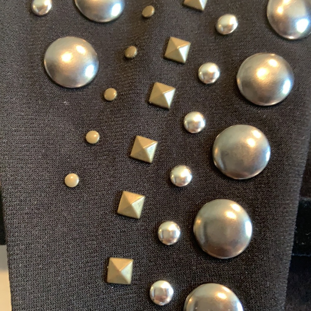 LBD - Picture 3 of 4